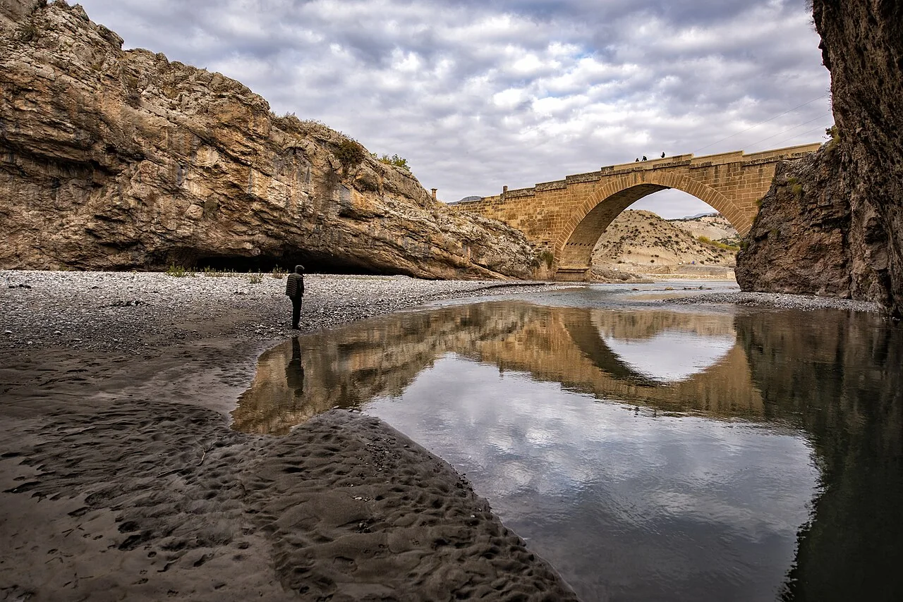 Cendere Köprüsü ve Cendere Çayı gerçek fotoğrafı