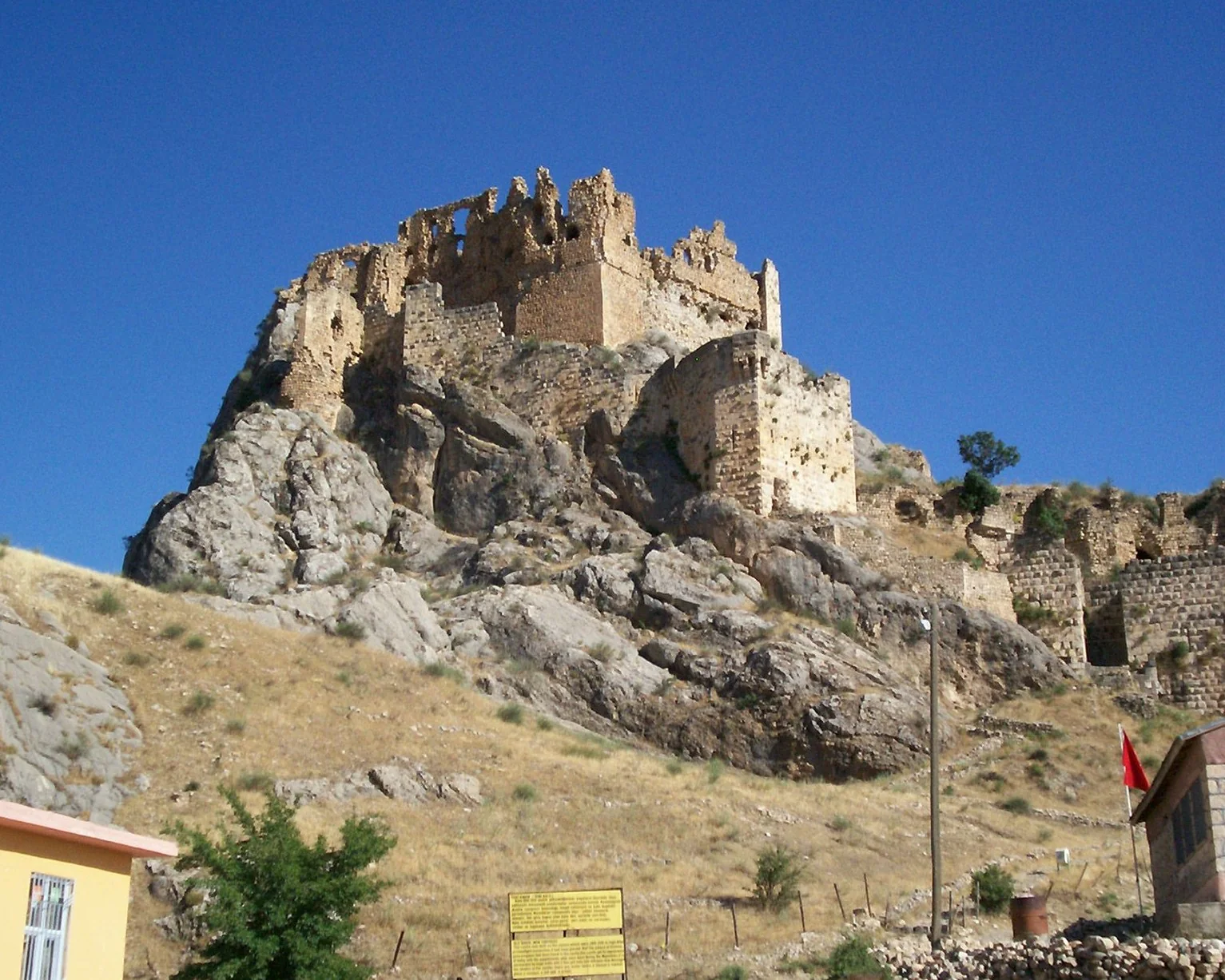 Adıyaman Kahta Yeni Kale gerçek fotoğrafı