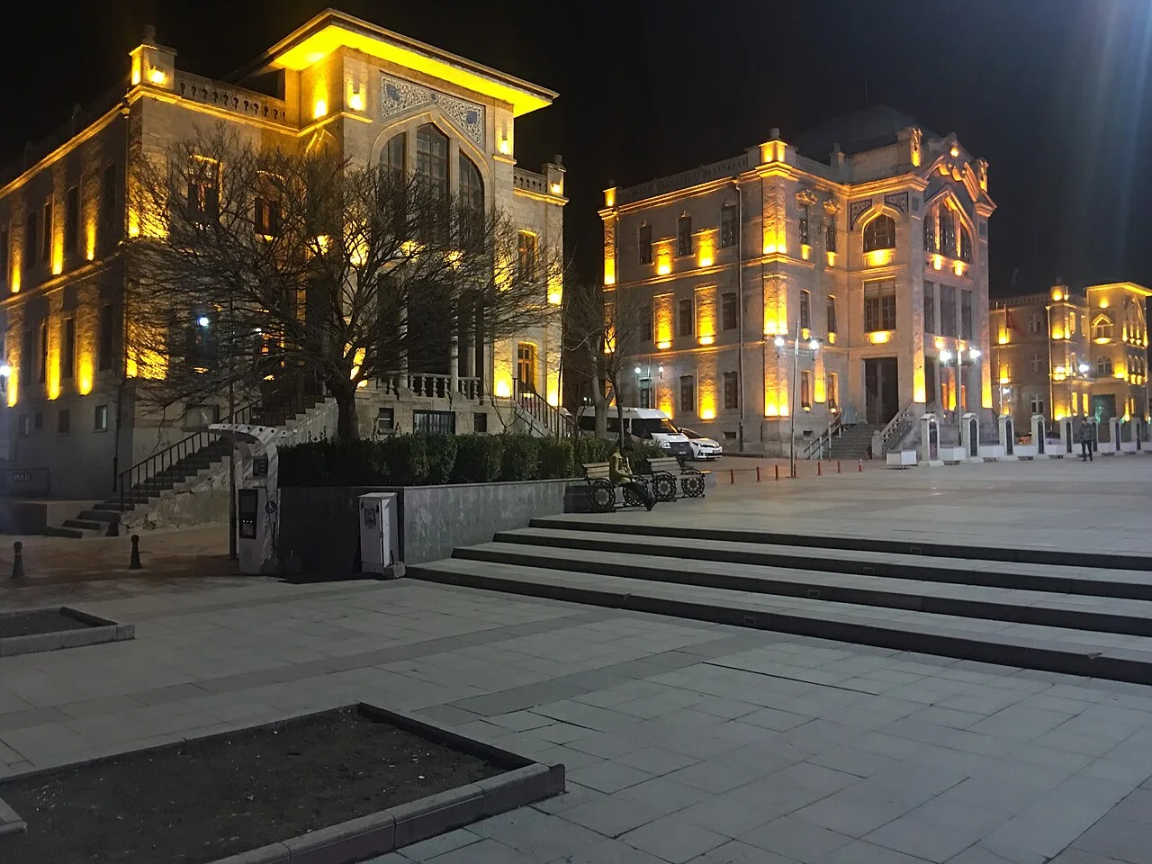 Aksaray merkezde gece görünümü