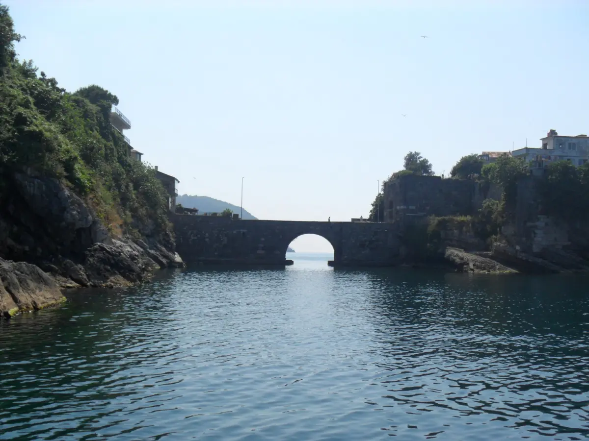 Kemere Köprüsü, Boztepe ve Tavşan Adası Manzarası