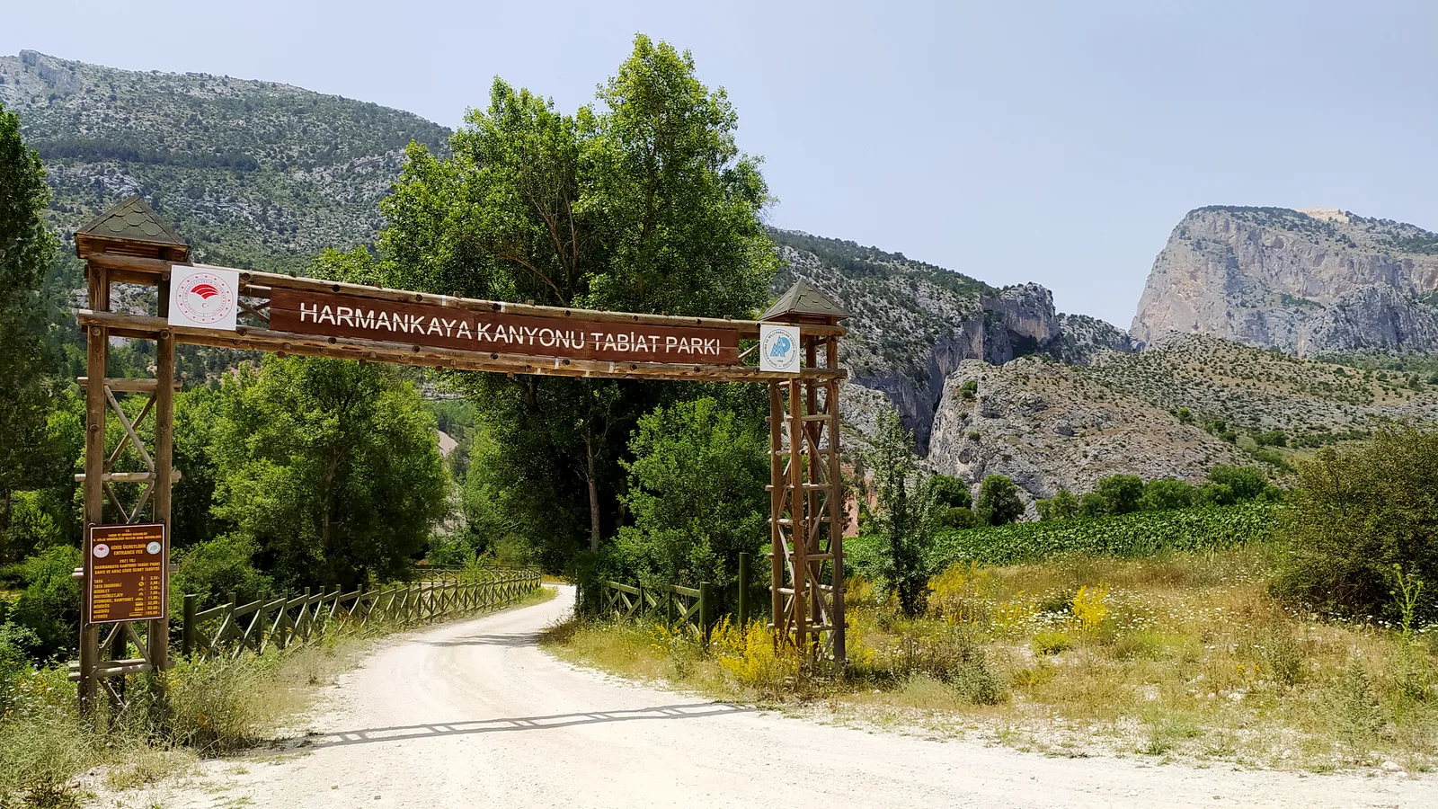 Harmankaya Kanyonu Tabiat Parkı giriş manzarası