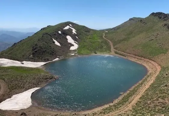 Gerendal Gölü ve Yüksek Dağ Gölleri