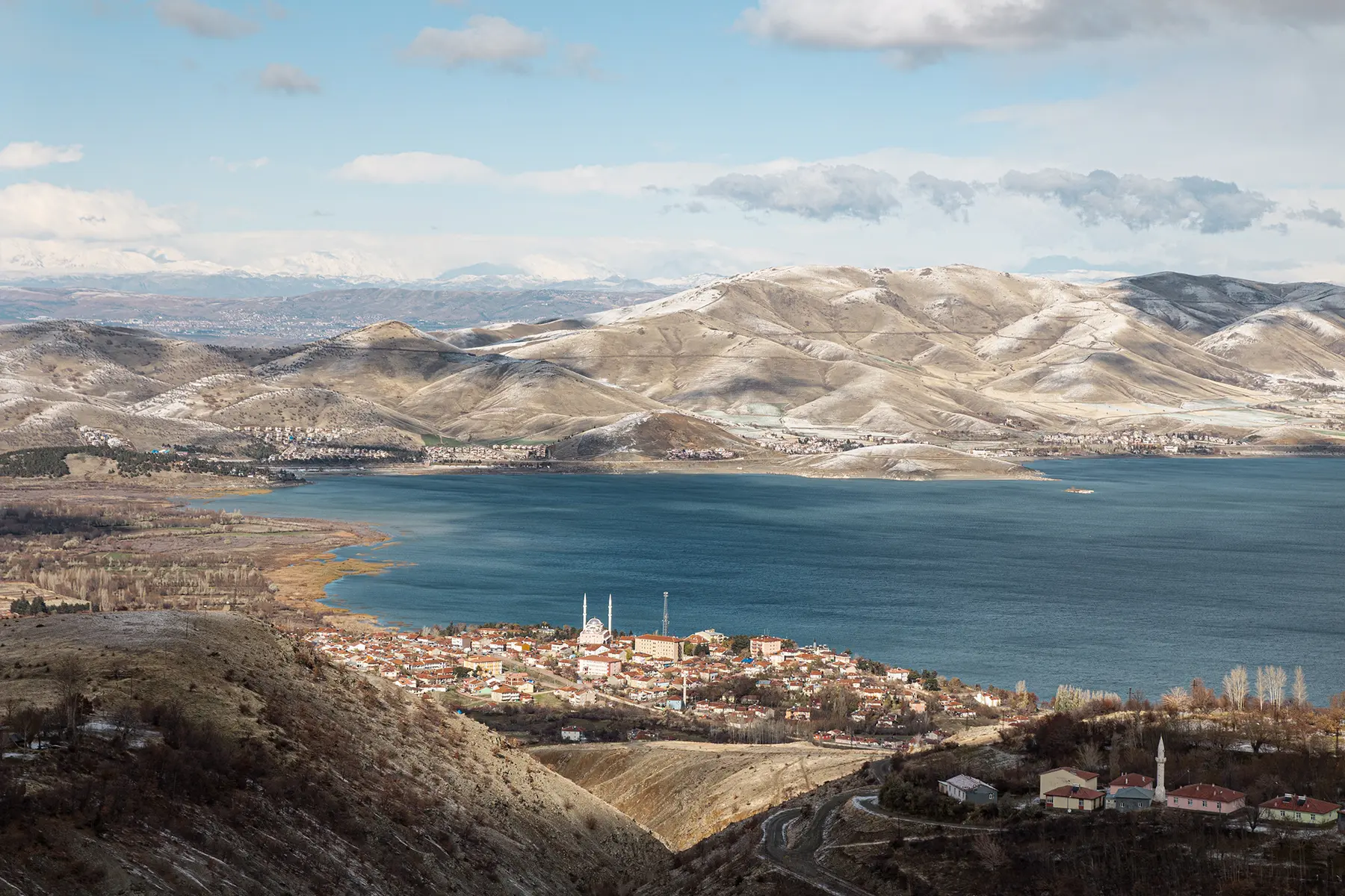 Hazarbaba Dağı ve Kayak Merkezi