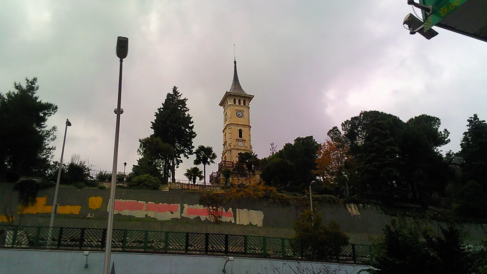 İzmit Saat Kulesi gerçek fotoğrafı