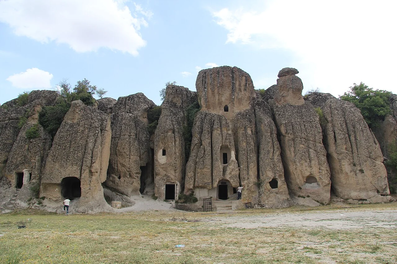 Konya Kilistra Antik Kenti gerçek kaya yerleşimleri fotoğrafı