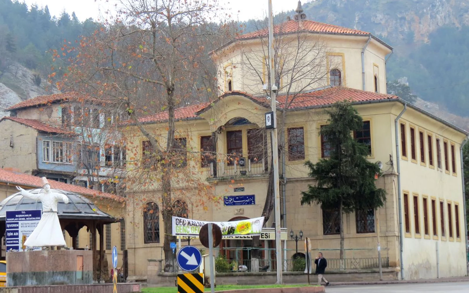 Dönenler Camii ve Kütahya Mevlevihanesi