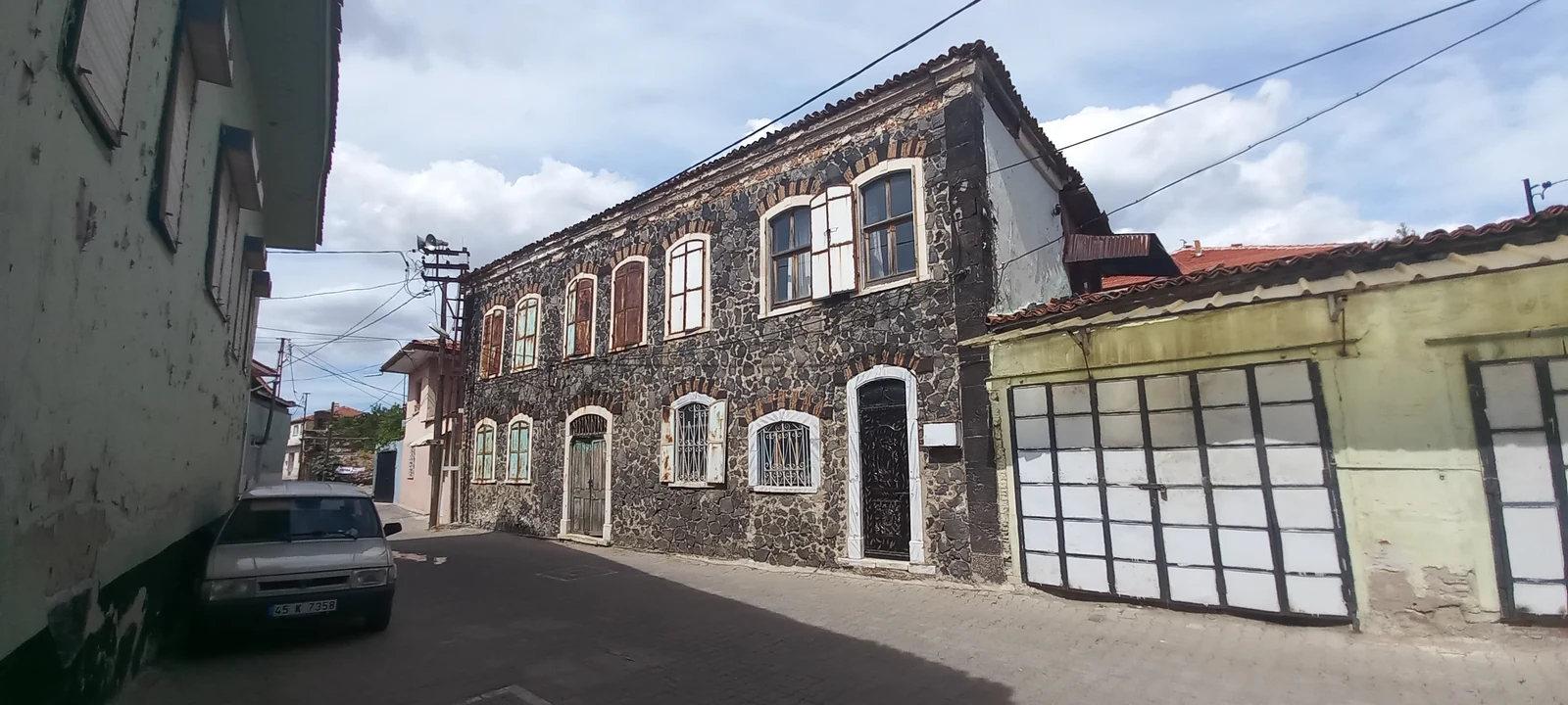Kula Tarihî Evleri ve Sokakları