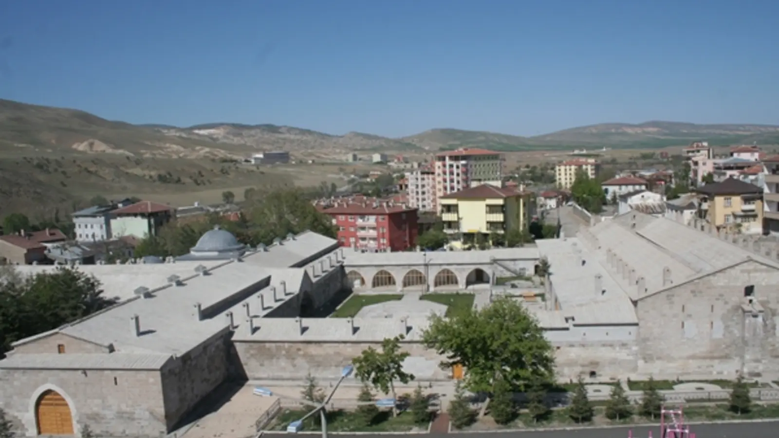 Ulukışla Öküz Mehmet Paşa Kervansarayı