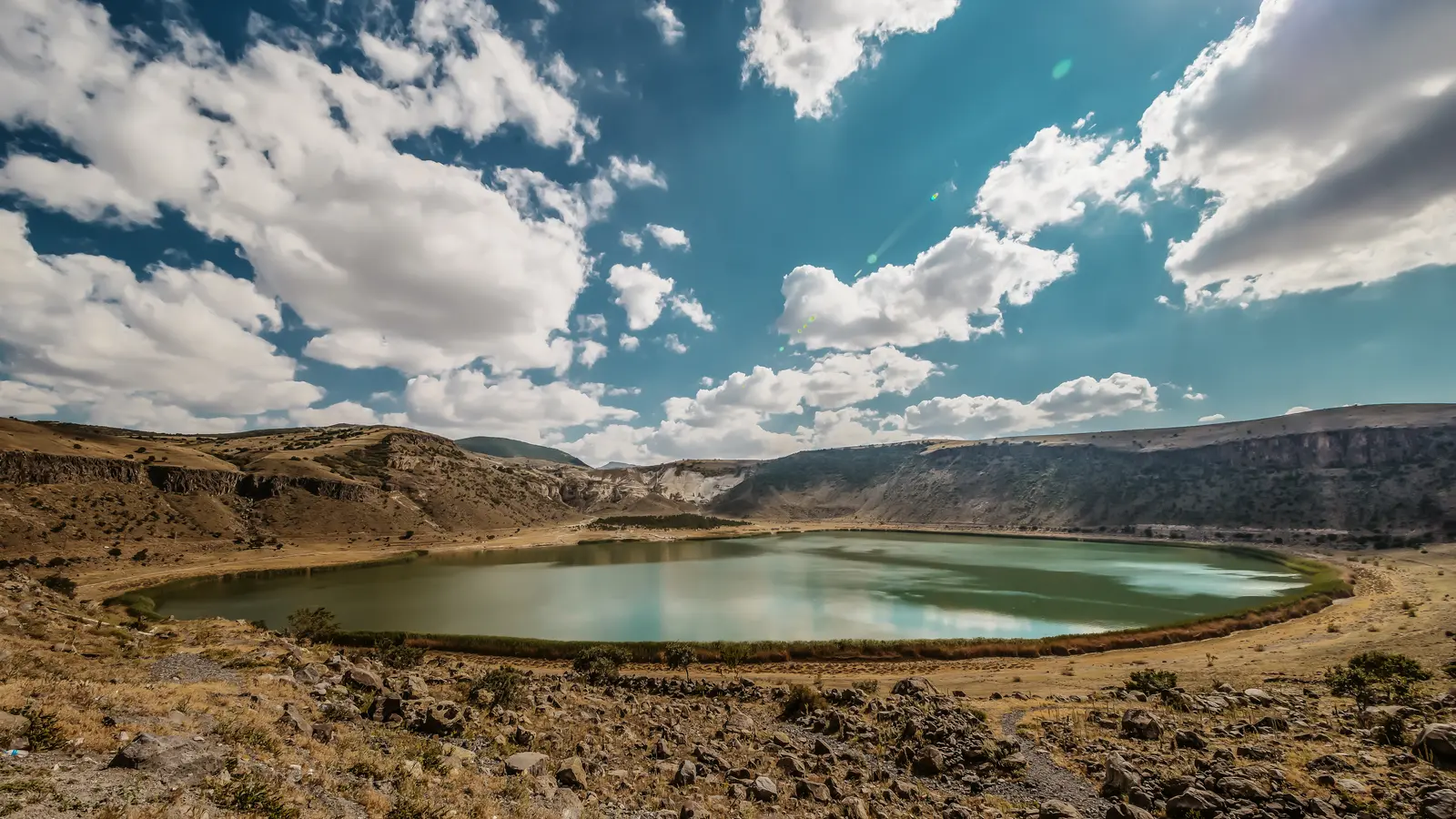 Narlıgöl Krater Gölü
