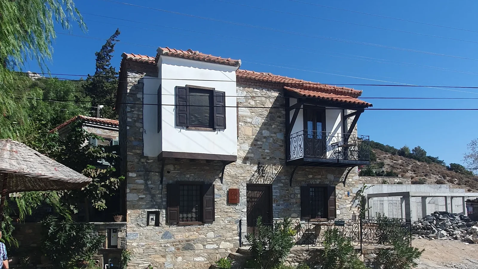 Eski Doğanbey Köyü taş ev görünümü