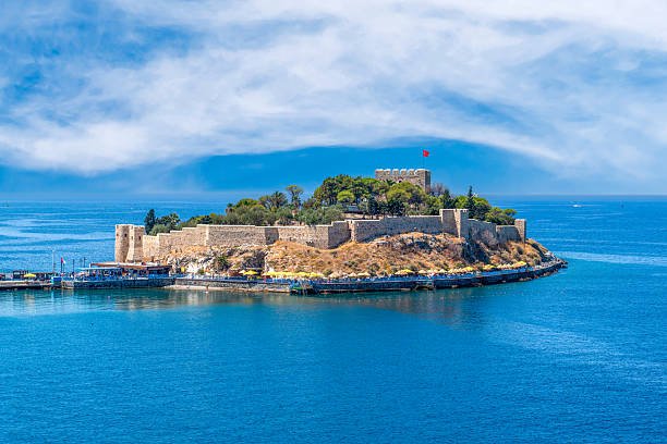 Güvercinada Kalesi